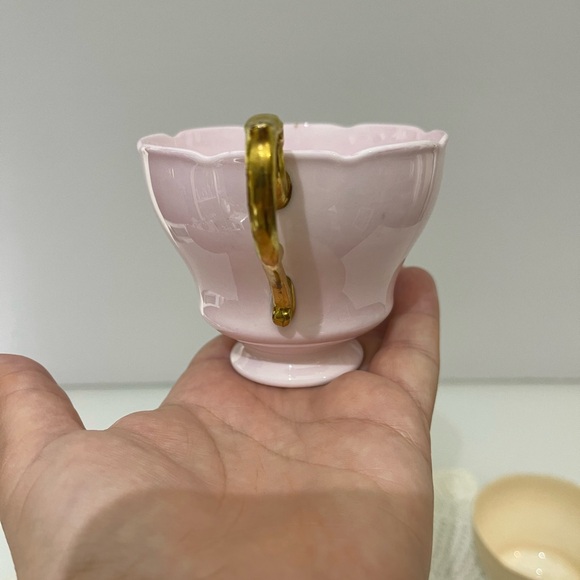 Pretty Pastel Vintage Teacups - Picture 7 of 11